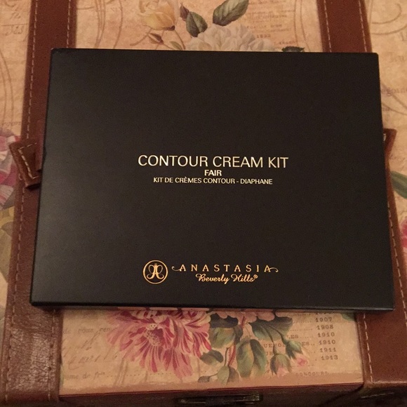 Anastasia Beverly Hills Other - FINAL SALE: Anastasia Beverly Hills Contour Cream